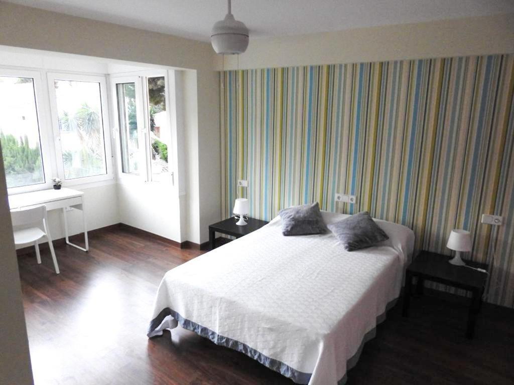 Carihuela Beach Suite Apartment Torremolinos Exteriör bild