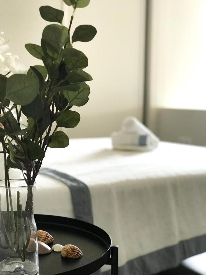 Carihuela Beach Suite Apartment Torremolinos Exteriör bild