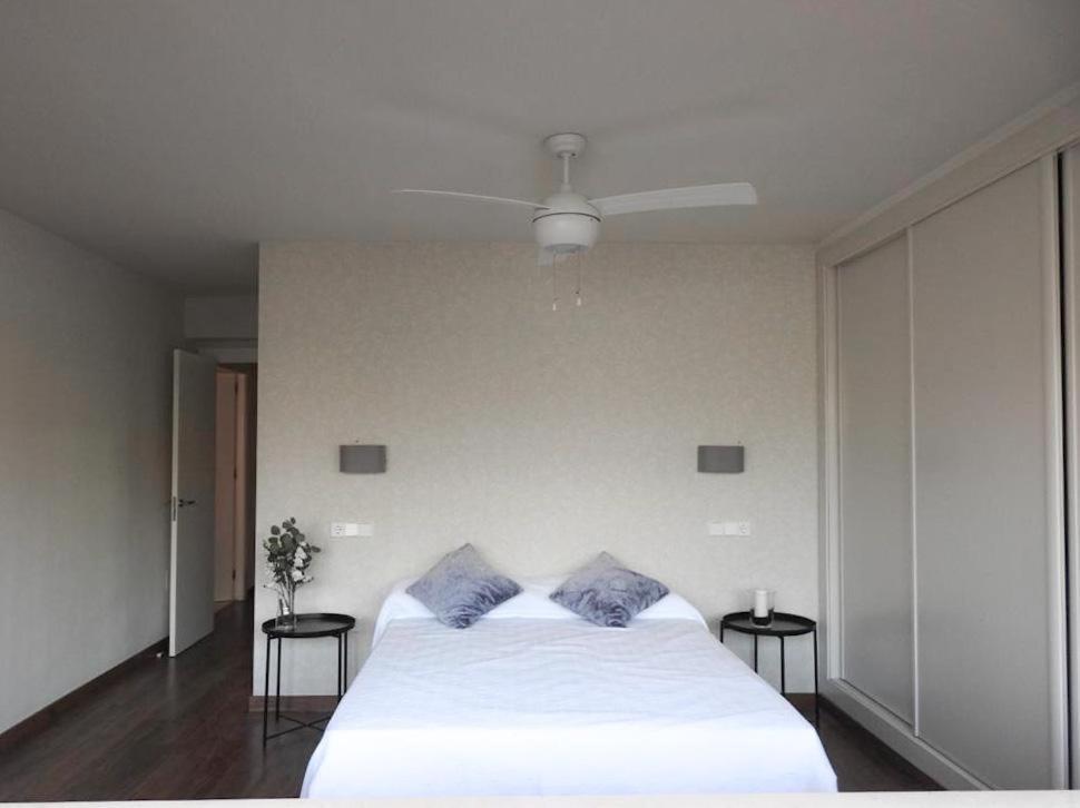 Carihuela Beach Suite Apartment Torremolinos Exteriör bild